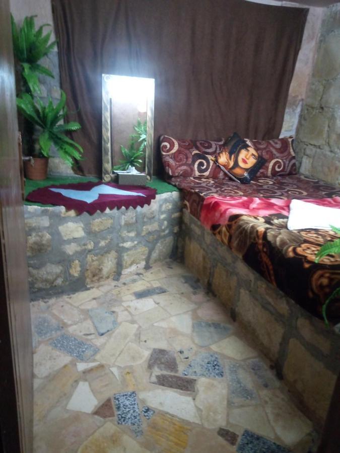 ضيافة 3* دانا